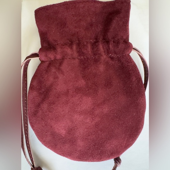 Vintage Must the Cartier Bordeaux
Suede/Leather Pouch - Picture 4 of 9
